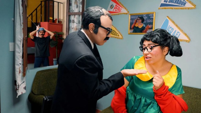 El Chibolo +18 – Don Pazón cobra la renta a la Cholondrina